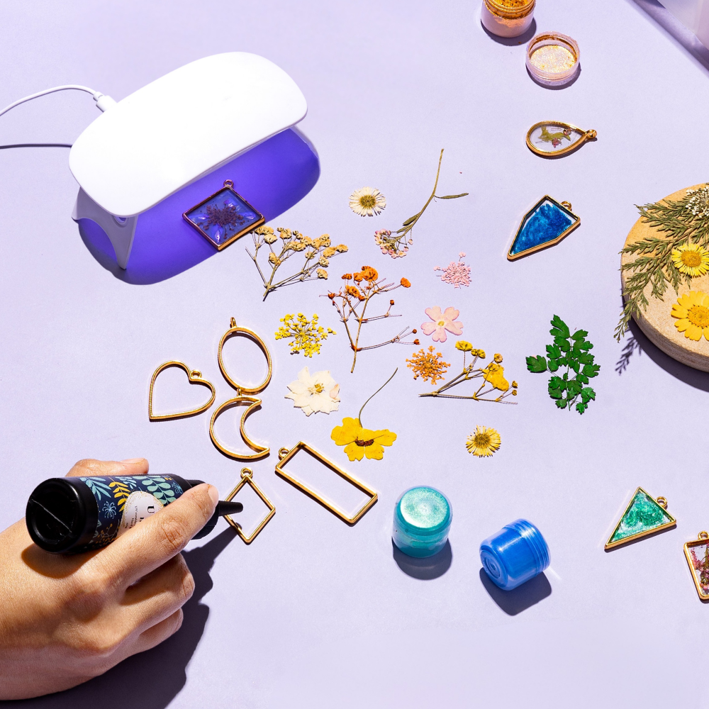 DIY UV Resin Pendant Kit