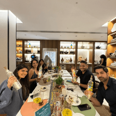 A make bar running alongside dinner at a hotel